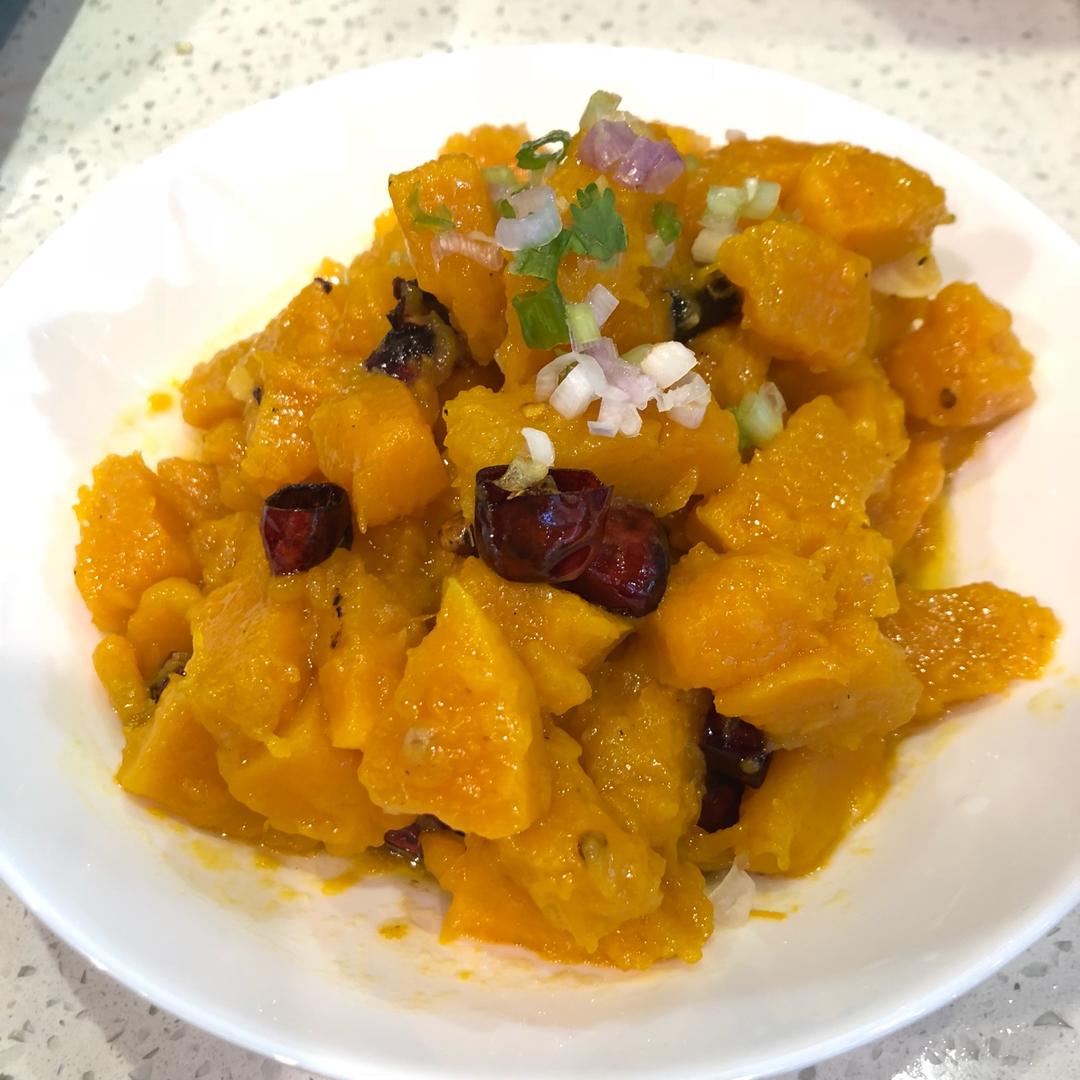 鲜嫩多汁南瓜焖鸡翅（塔吉锅版）