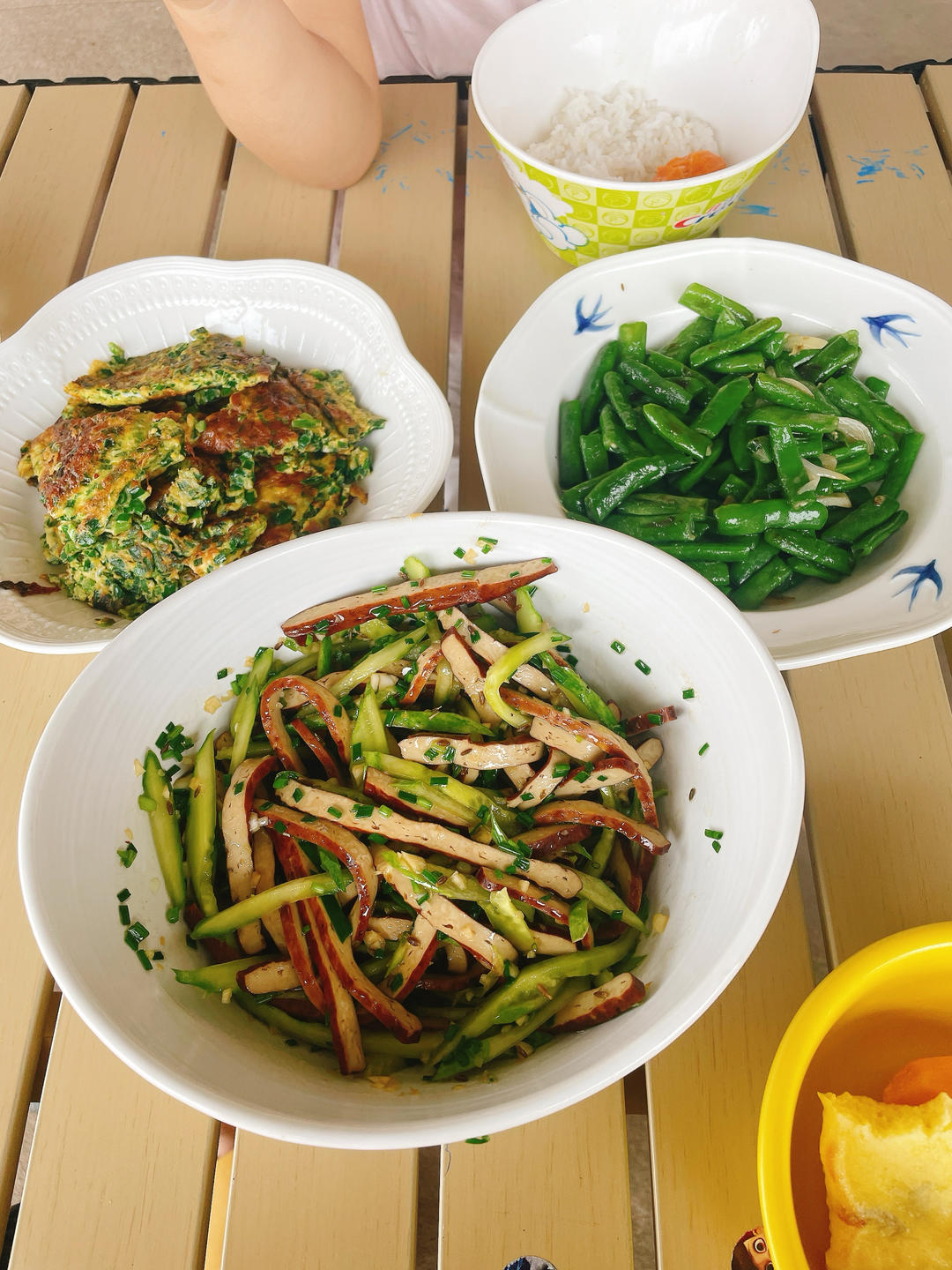 油泼牛筋干