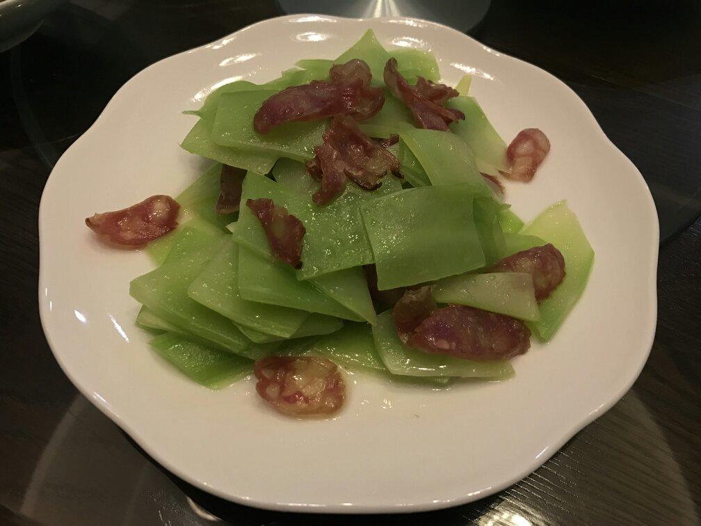 莴笋炒香肠