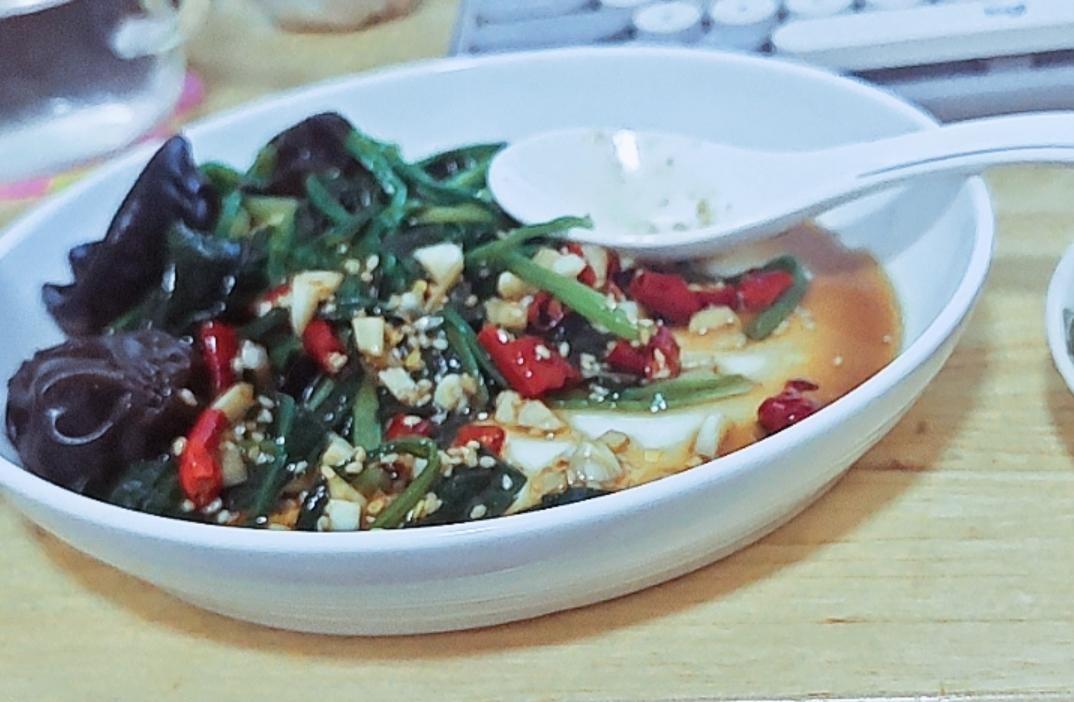 清爽开胃凉菜｜凉拌菠菜木耳