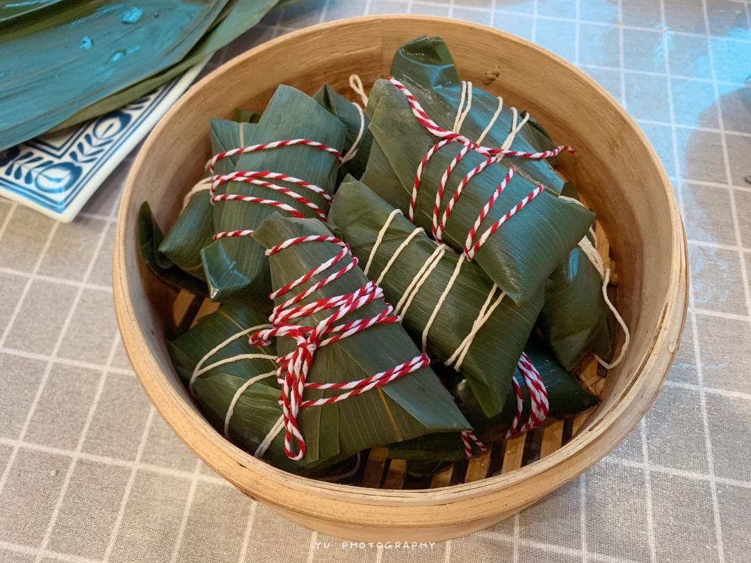八宝肉粽的详细包法（附视频,零失败教学）