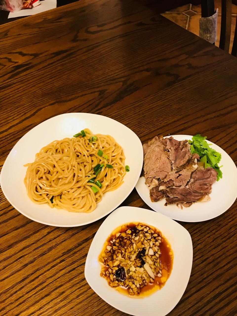 简单好吃的葱油面