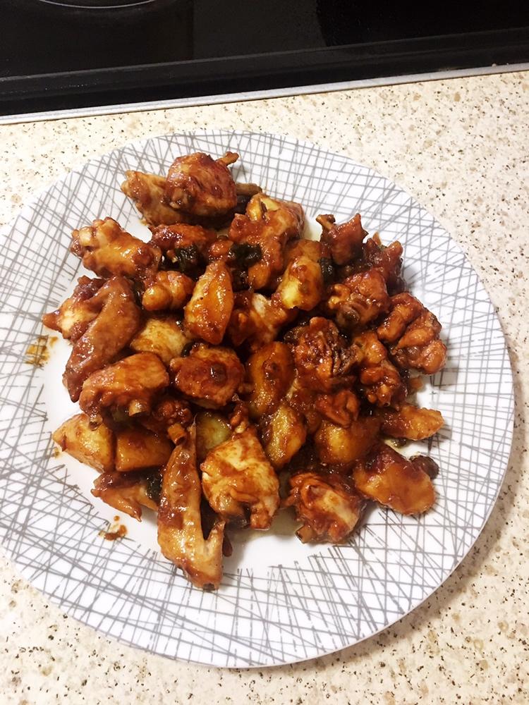 鸡翅烧土豆零失败的做法