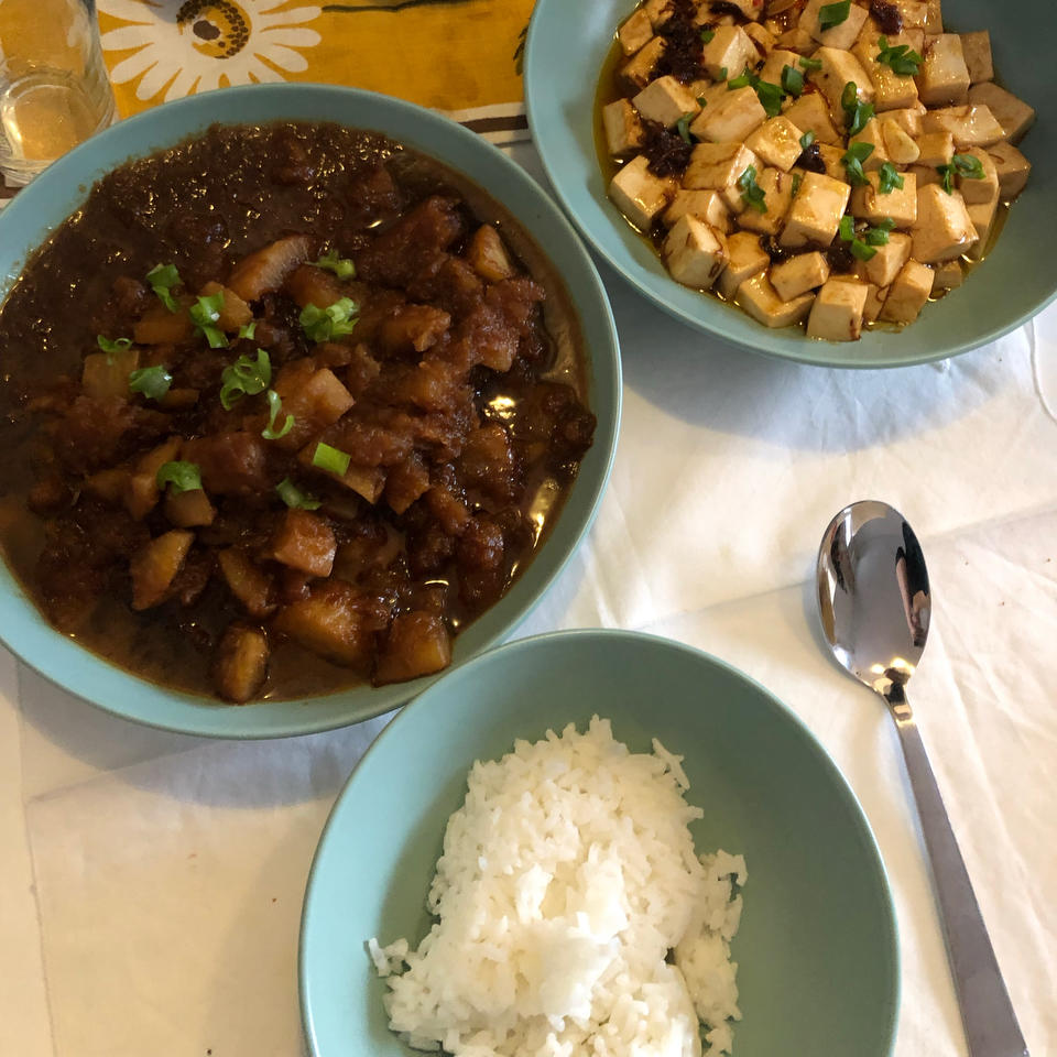 小美.不加一滴水的红烧萝卜