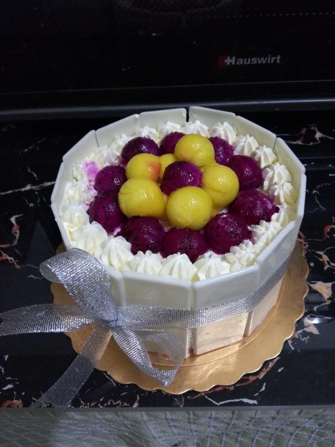 榴芒生日蛋糕