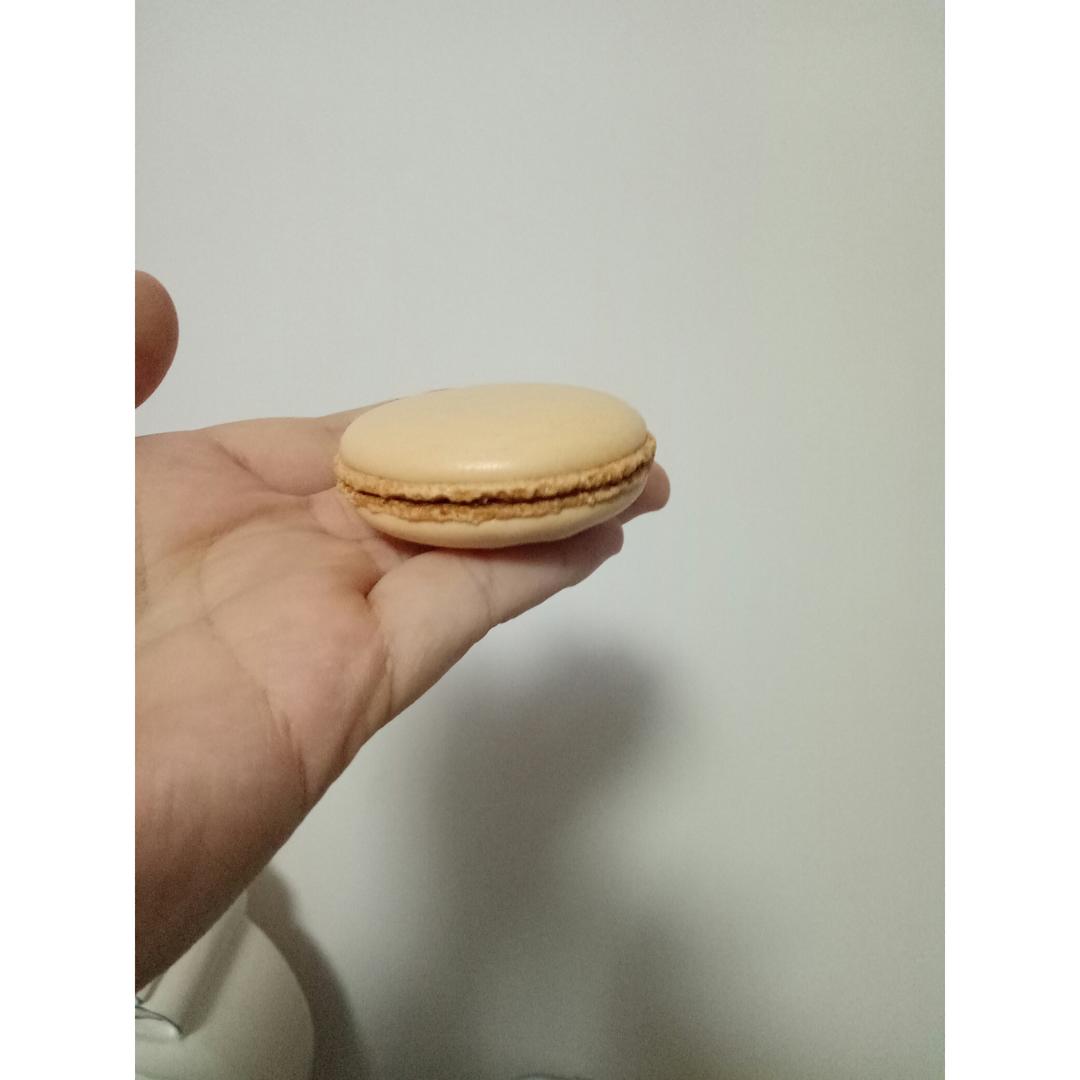 华子1做的马卡龙瑞士蛋白霜