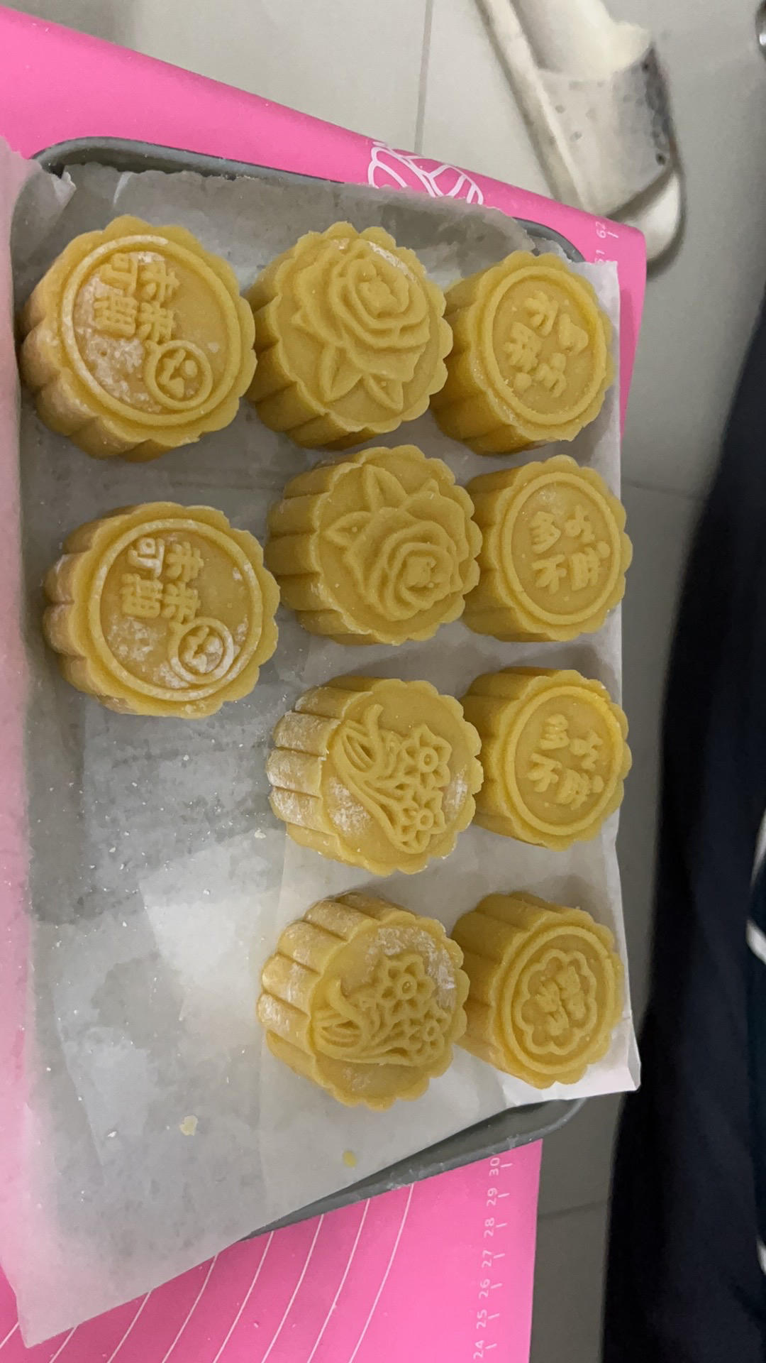 超详细图解版--流心奶黄月饼