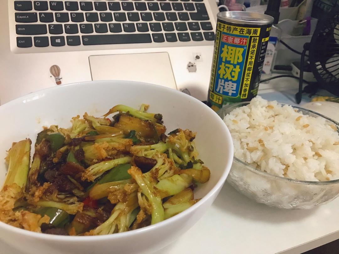 花菜炒肉