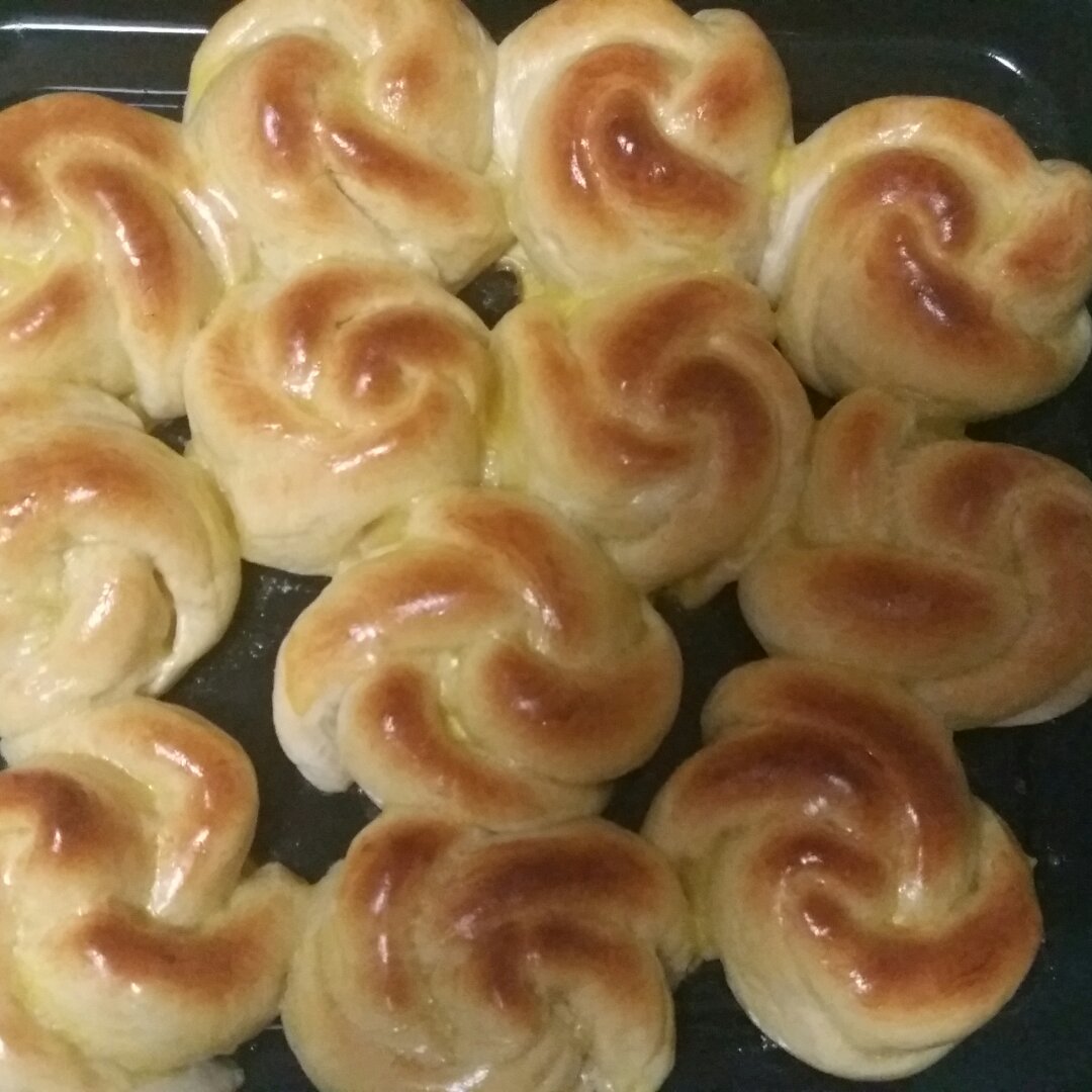 玫瑰花环面包