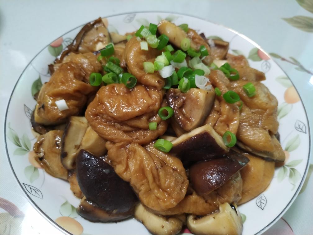 香菇烧面筋的做法