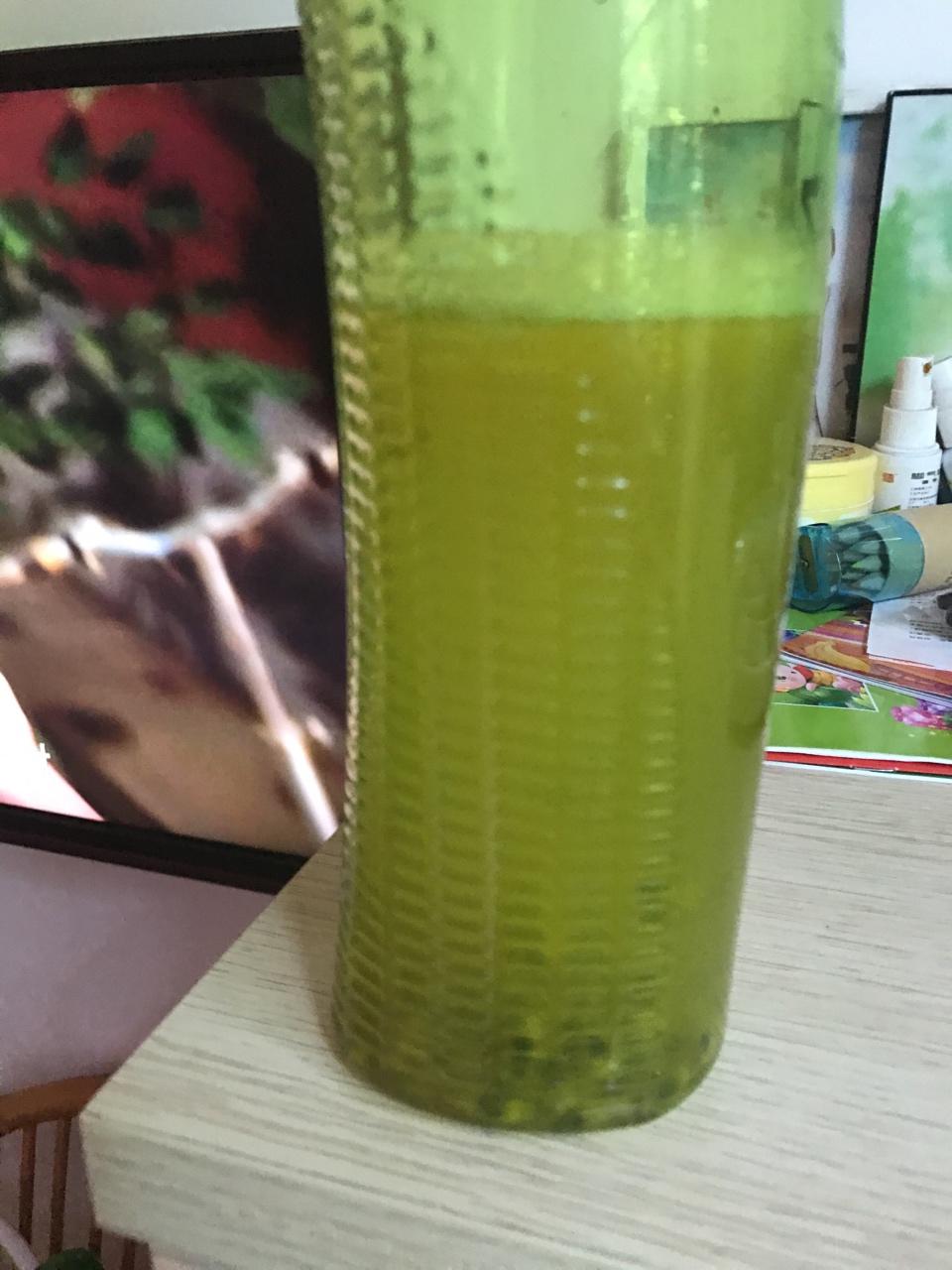 百香果的朴素吃法（百香果汁）