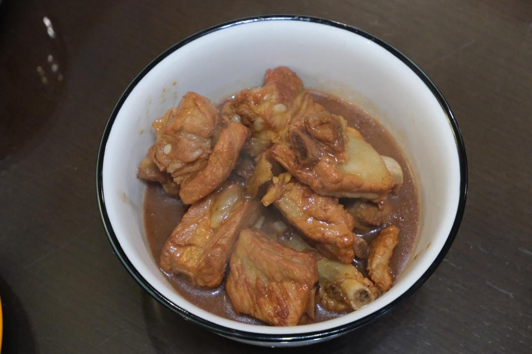 红腐乳烧排骨