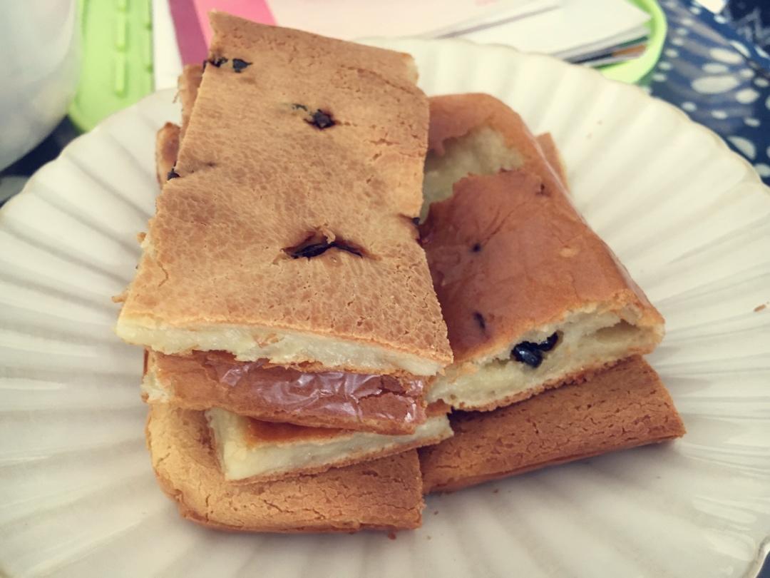 无需揉面‼️只要拌一拌就能做酥掉渣‼️好吃到爆的蔓越莓烤年糕‼