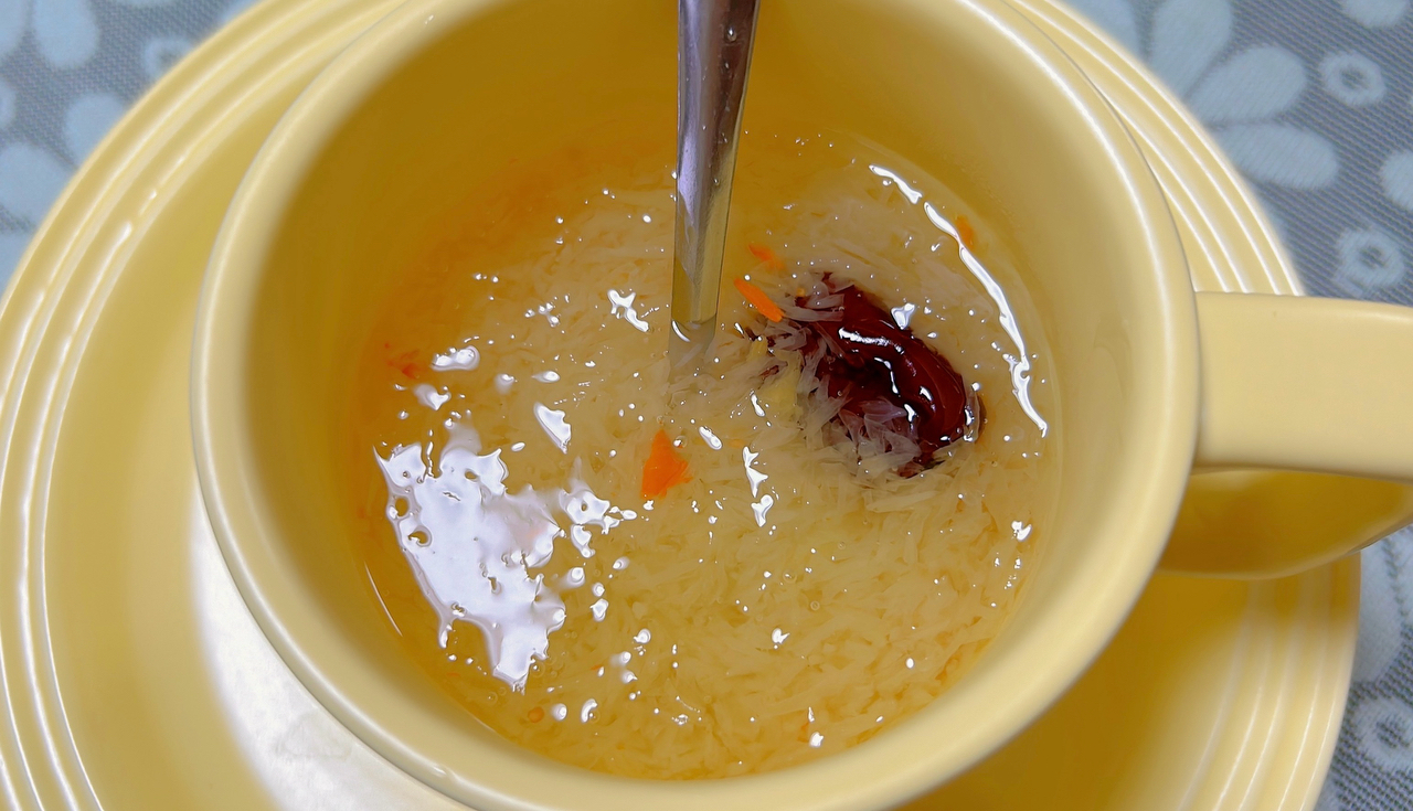 银耳红枣枸杞汤（破壁机版）的做法