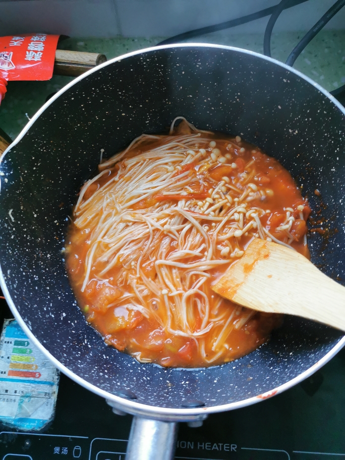减脂低卡晚餐番茄金针菇鸡蛋豆腐汤的做法 步骤4