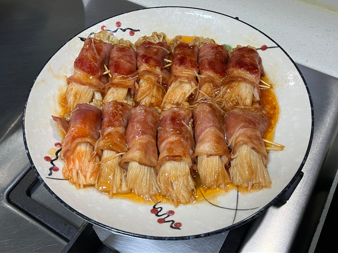 培根金针菇卷