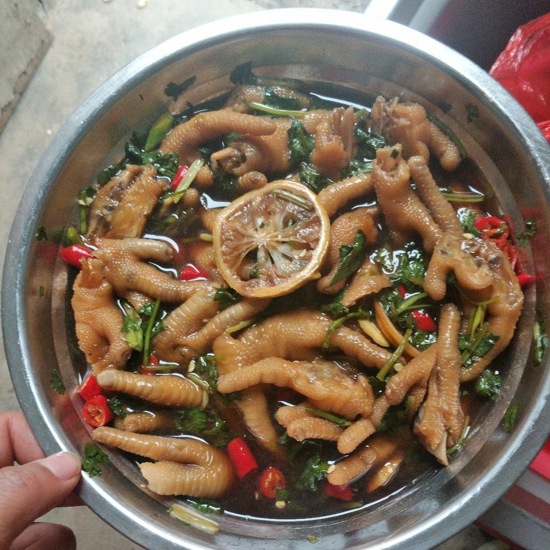 网红柠檬酸辣鸡爪