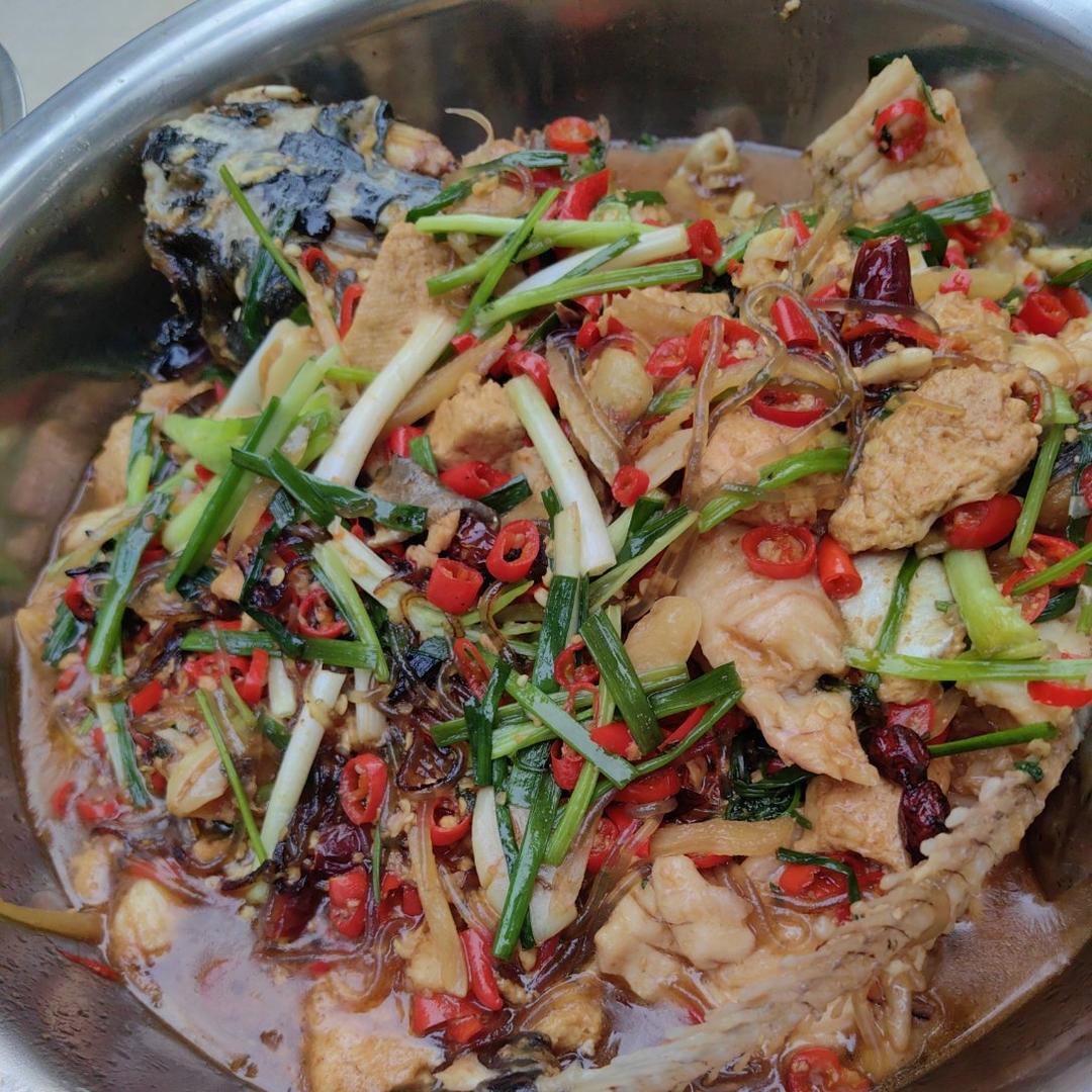 家常炖清江鱼