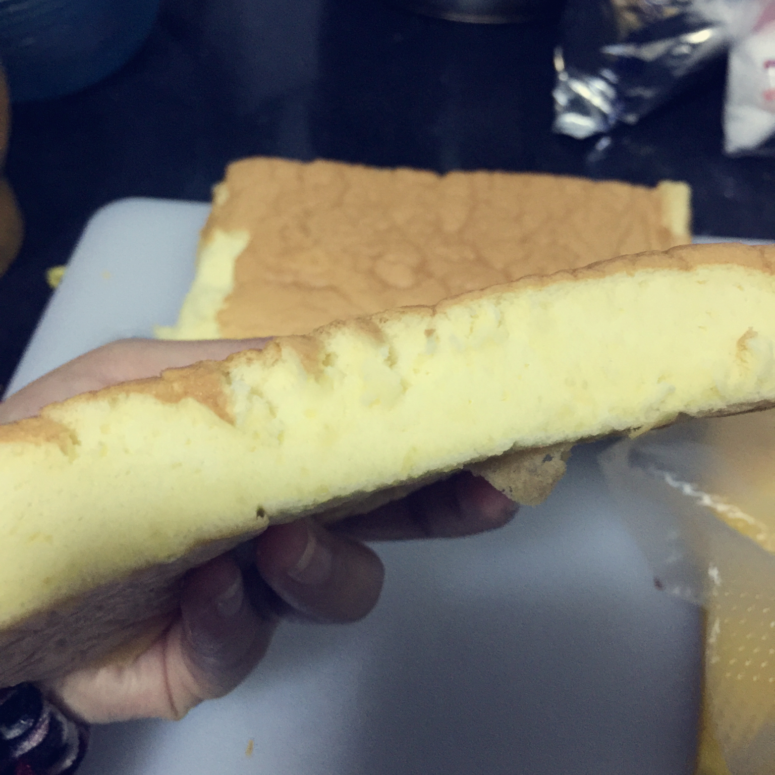 草莓酱蛋糕卷