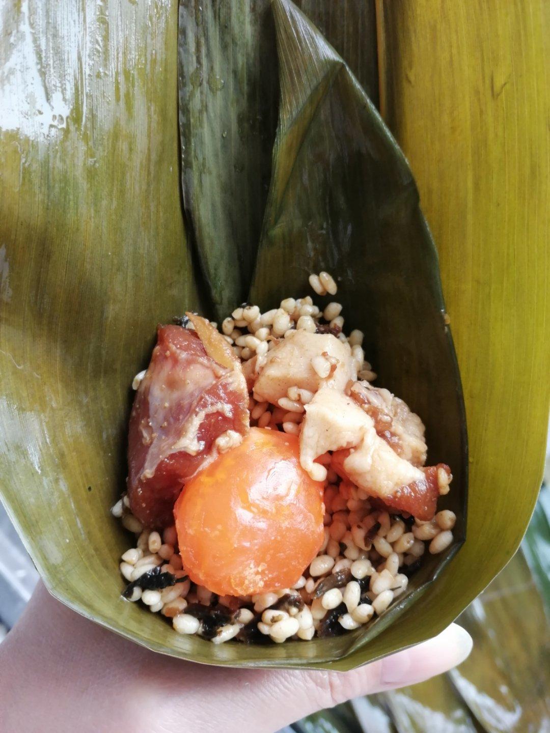 梅干菜肉肉粽