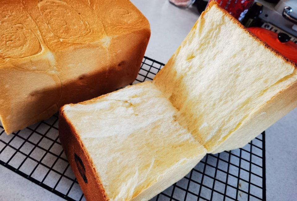 超级松软❗️一次发酵做好吃的❗️奶香手撕吐司