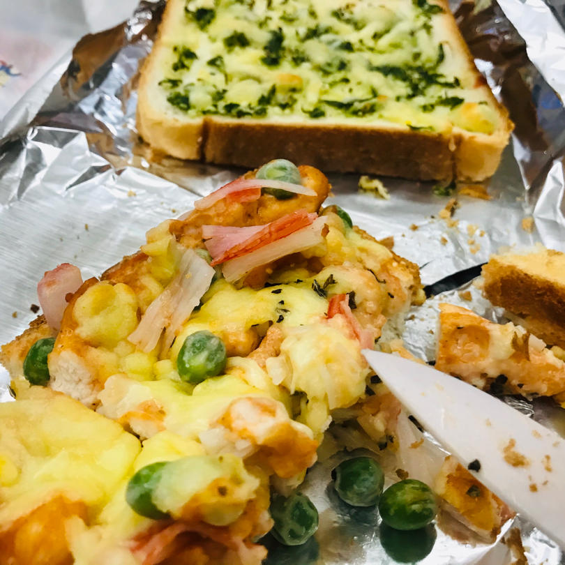 吐司披萨