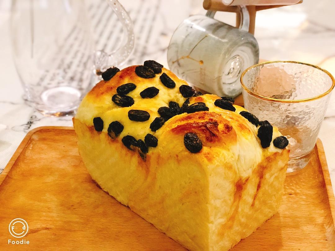 葡萄干椰蓉吐司