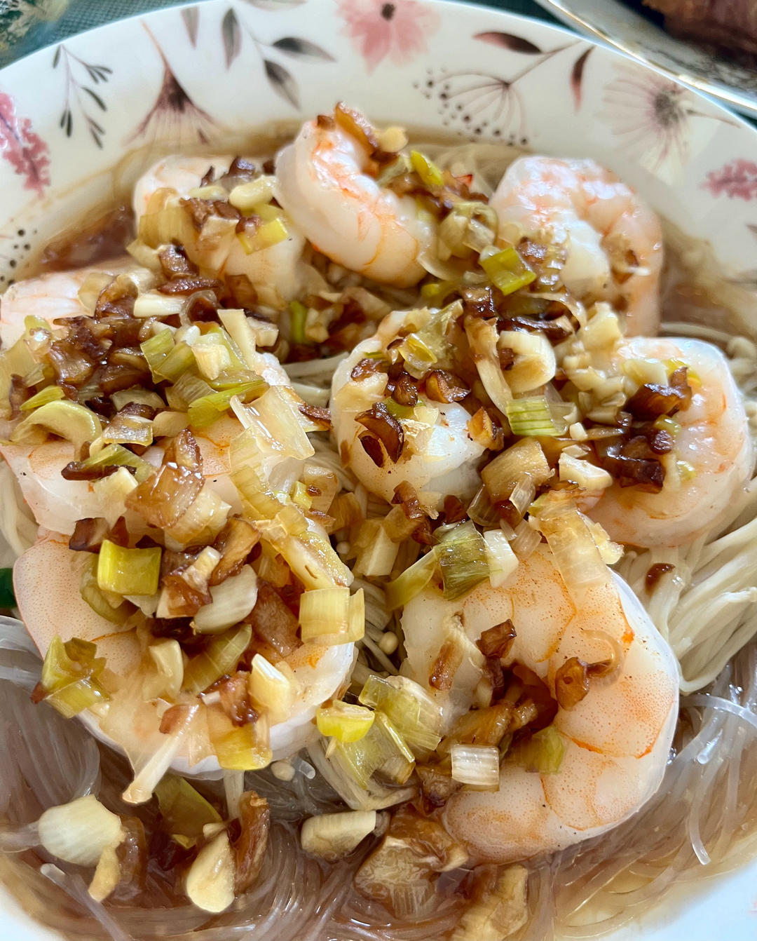 金针菇蒜蓉粉丝蒸虾仁