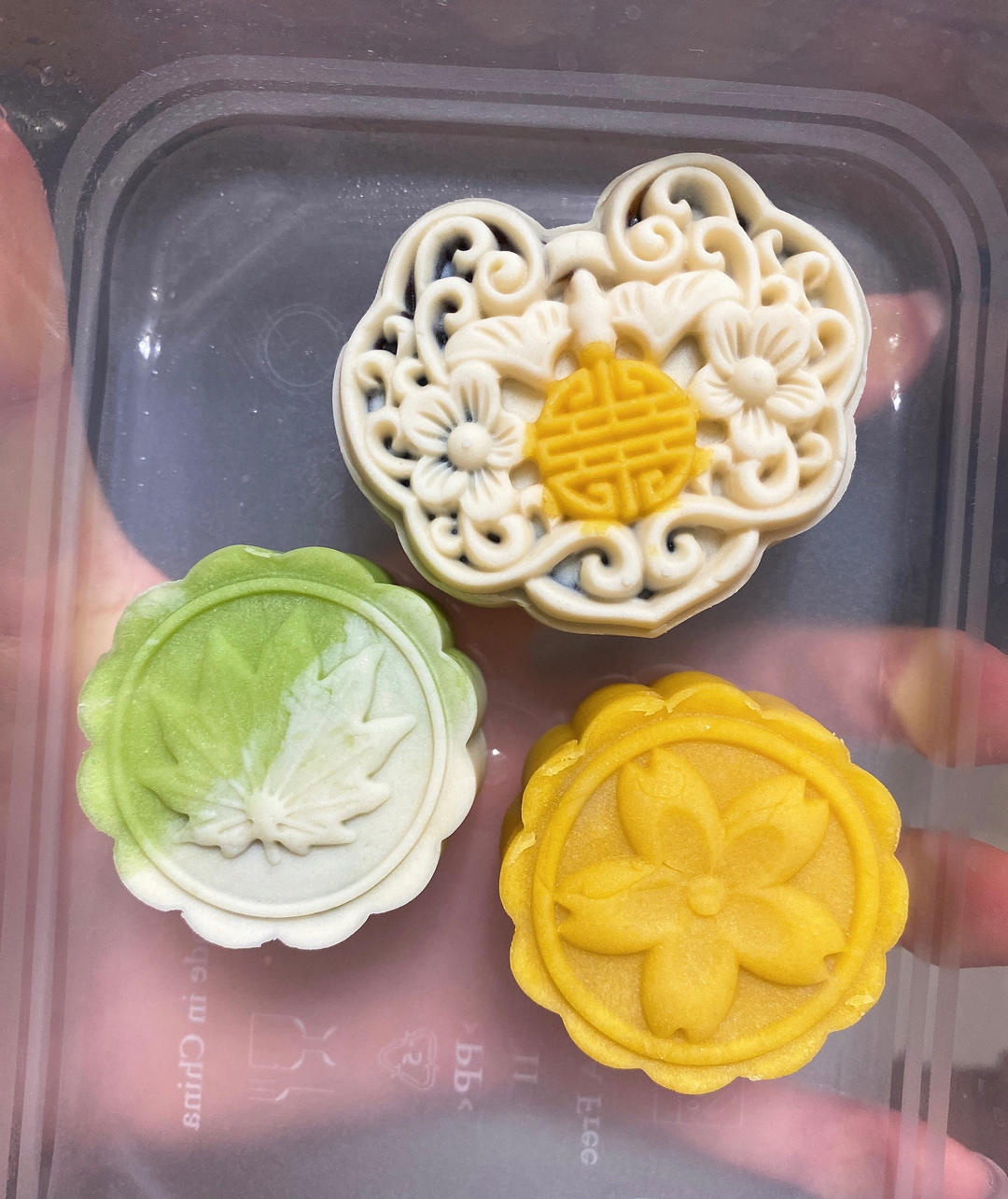 桃山皮—蛋黄莲蓉月饼