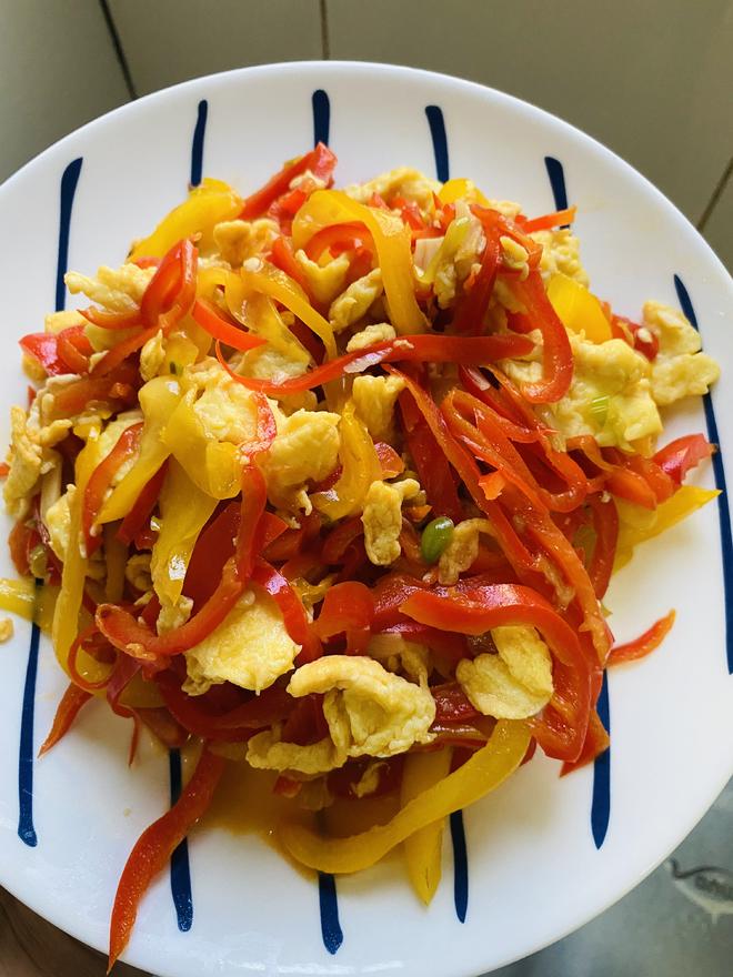 素菜·尖椒青椒炒鸡蛋的做法