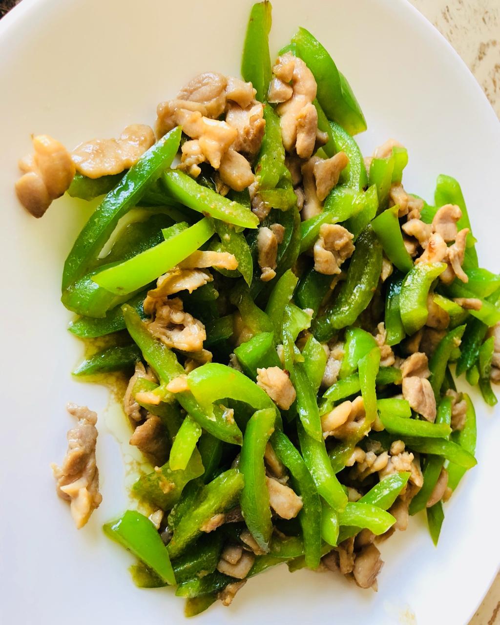 青椒炒鸡腿肉（大厨级别）