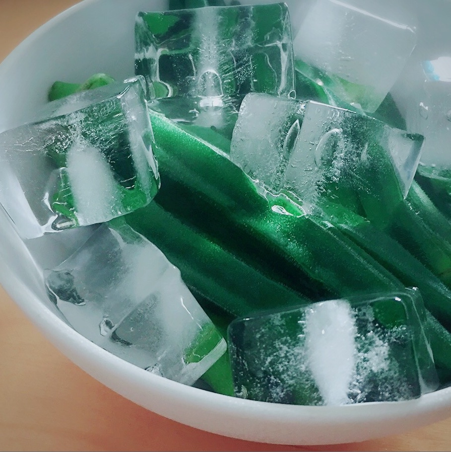 白灼秋葵