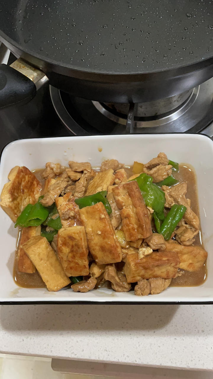 肉片炒豆腐