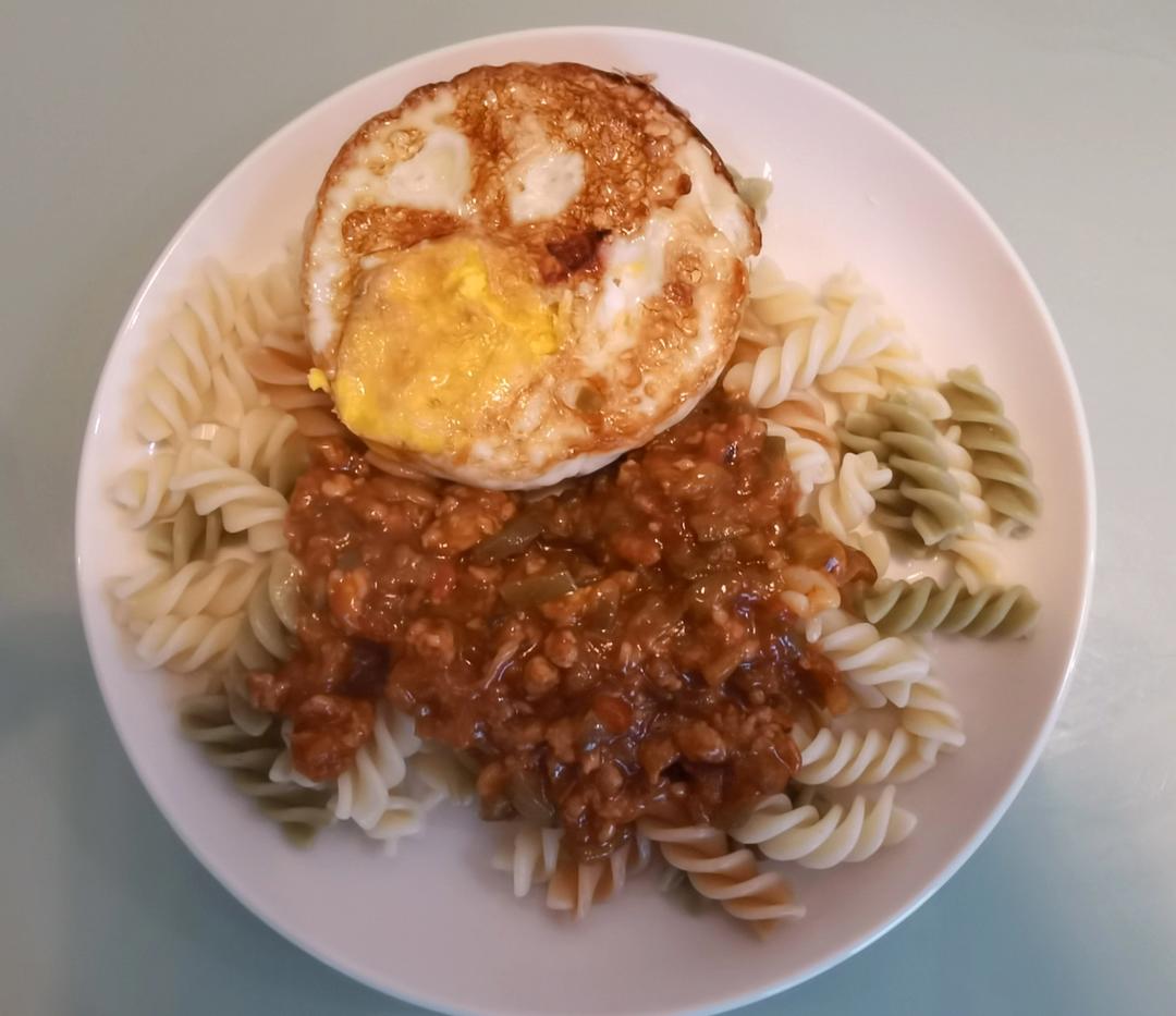 学生早餐：电炖锅牛肉咖喱饭