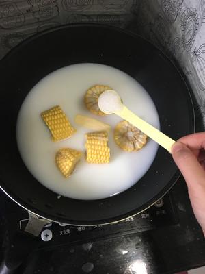 奶油玉米棒的做法 步骤3