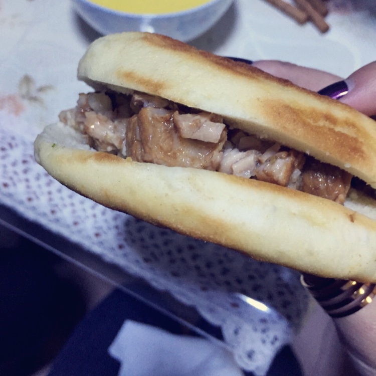 肉夹馍
