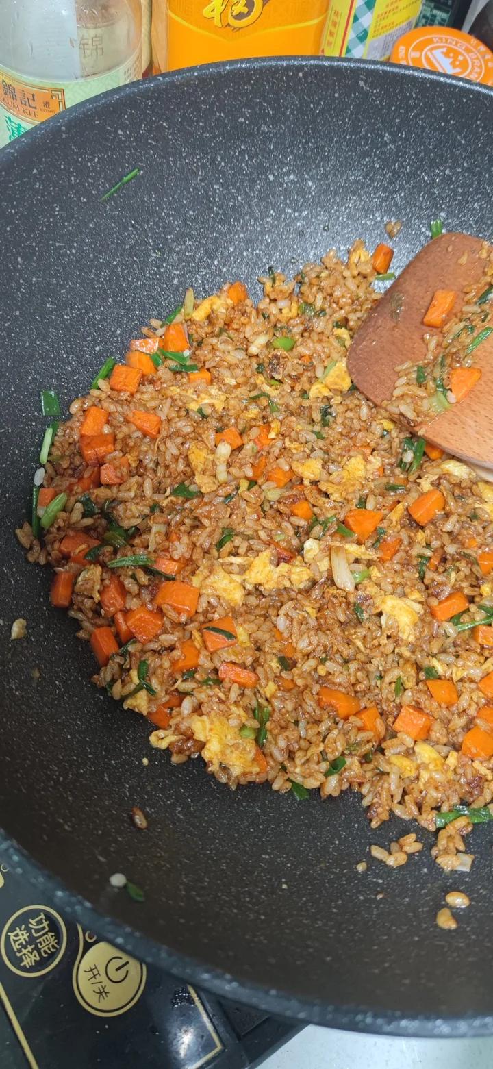 好吃到停不下来的酱油蛋炒饭
