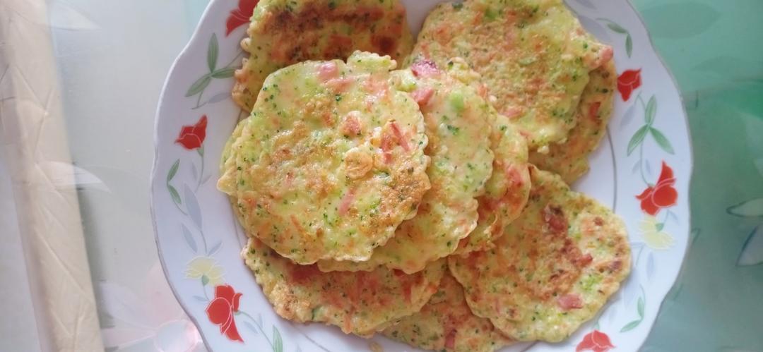 胡萝卜西兰花鸡蛋饼