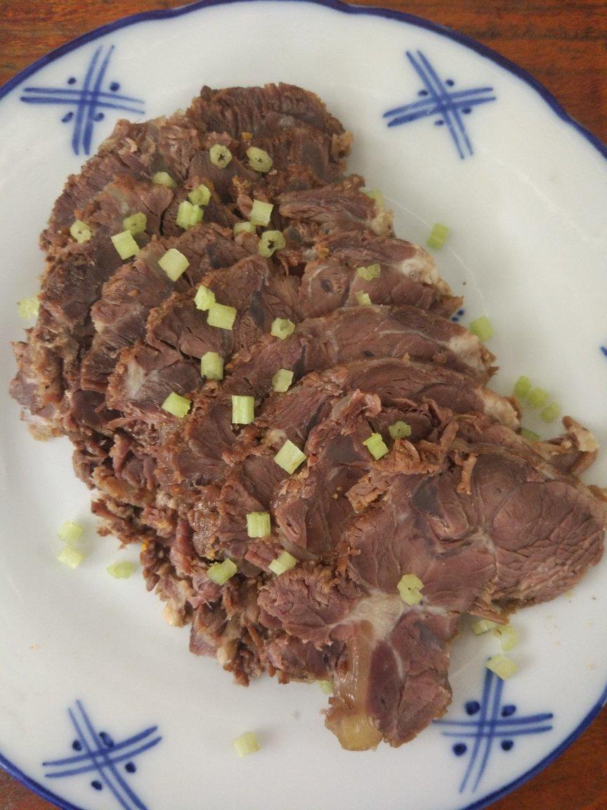 软烂入味的酱牛肉