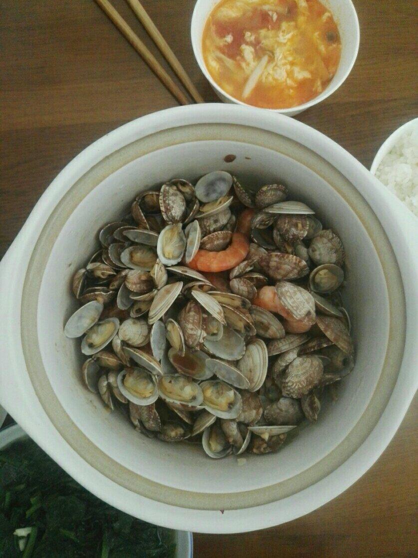 花甲虾金针菇煲