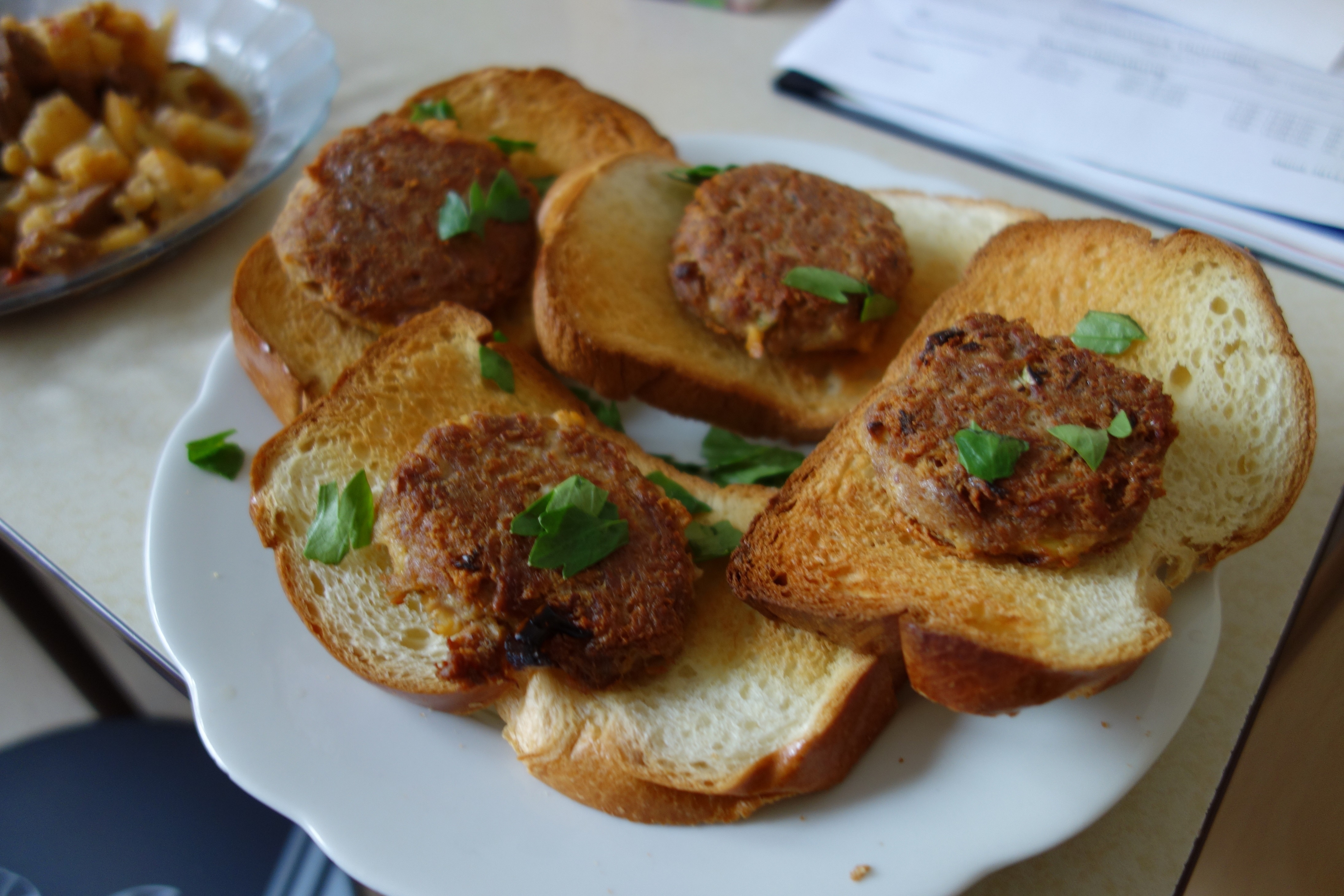【终极烹饪课程】辣味金枪鱼饼