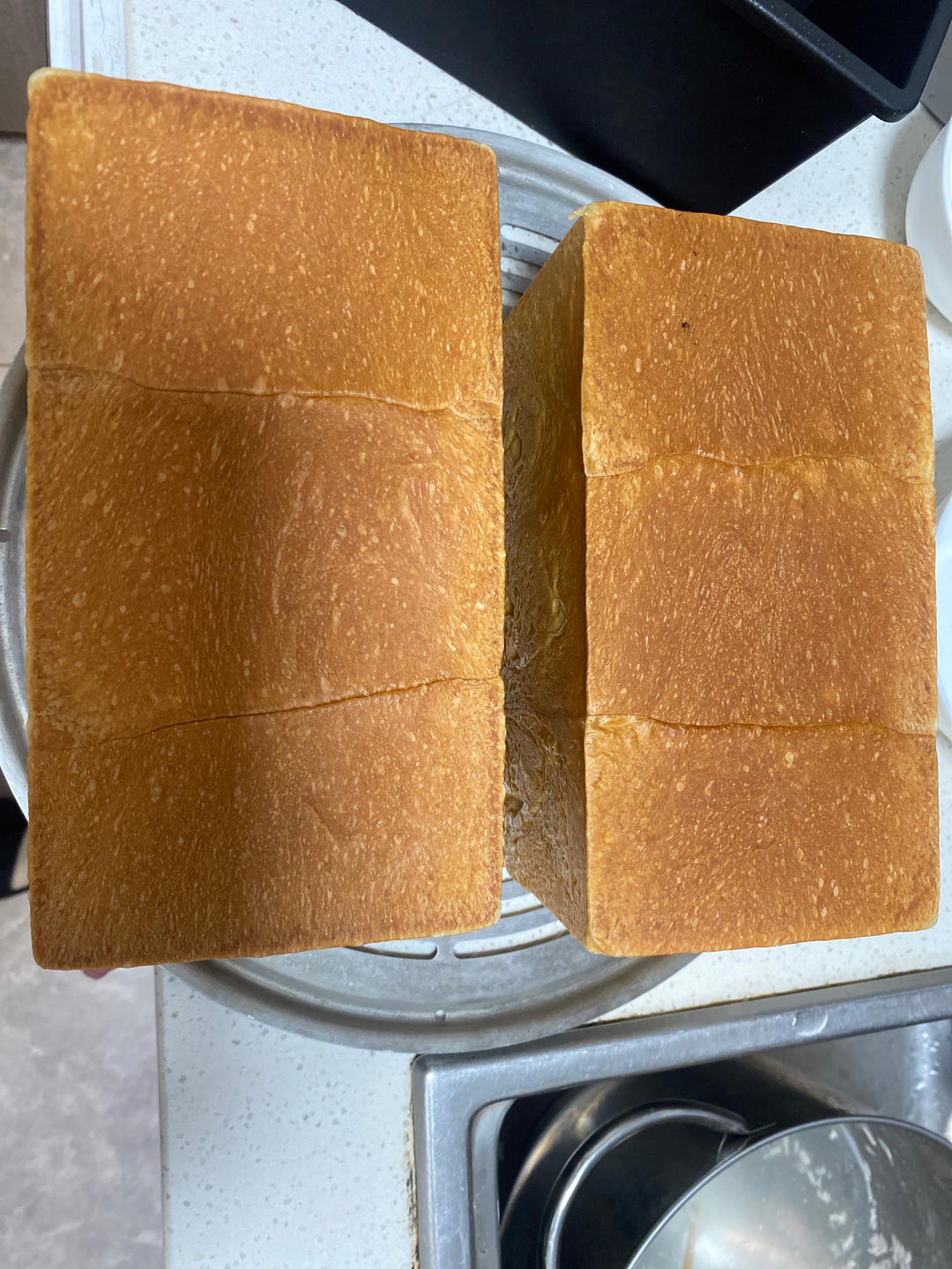 吐司方包，女儿说和来自台湾的爸爸糖一样好看好吃。零失败（是指我个人制作没有失败过）。