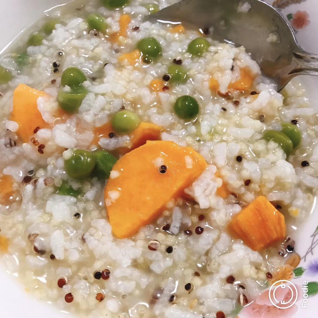 香菇鸡肉滑蛋粥