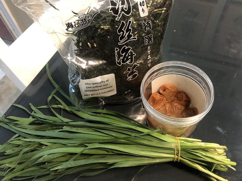 步骤图 昨日的美食 之梅酱海苔凉拌韭菜的做法 昨日的美食 之梅酱海苔凉拌韭菜的做法步骤 菜谱 下厨房 步骤图 昨日的美食 之梅酱海苔凉拌韭菜的做法 昨日的美食 之梅酱海苔凉拌韭菜的做法步骤 菜谱 下厨房