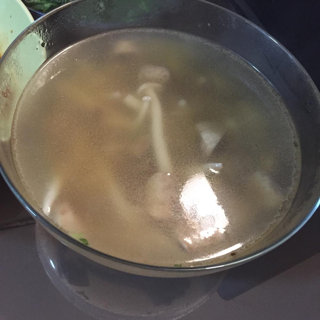 一碗蘑菇汤