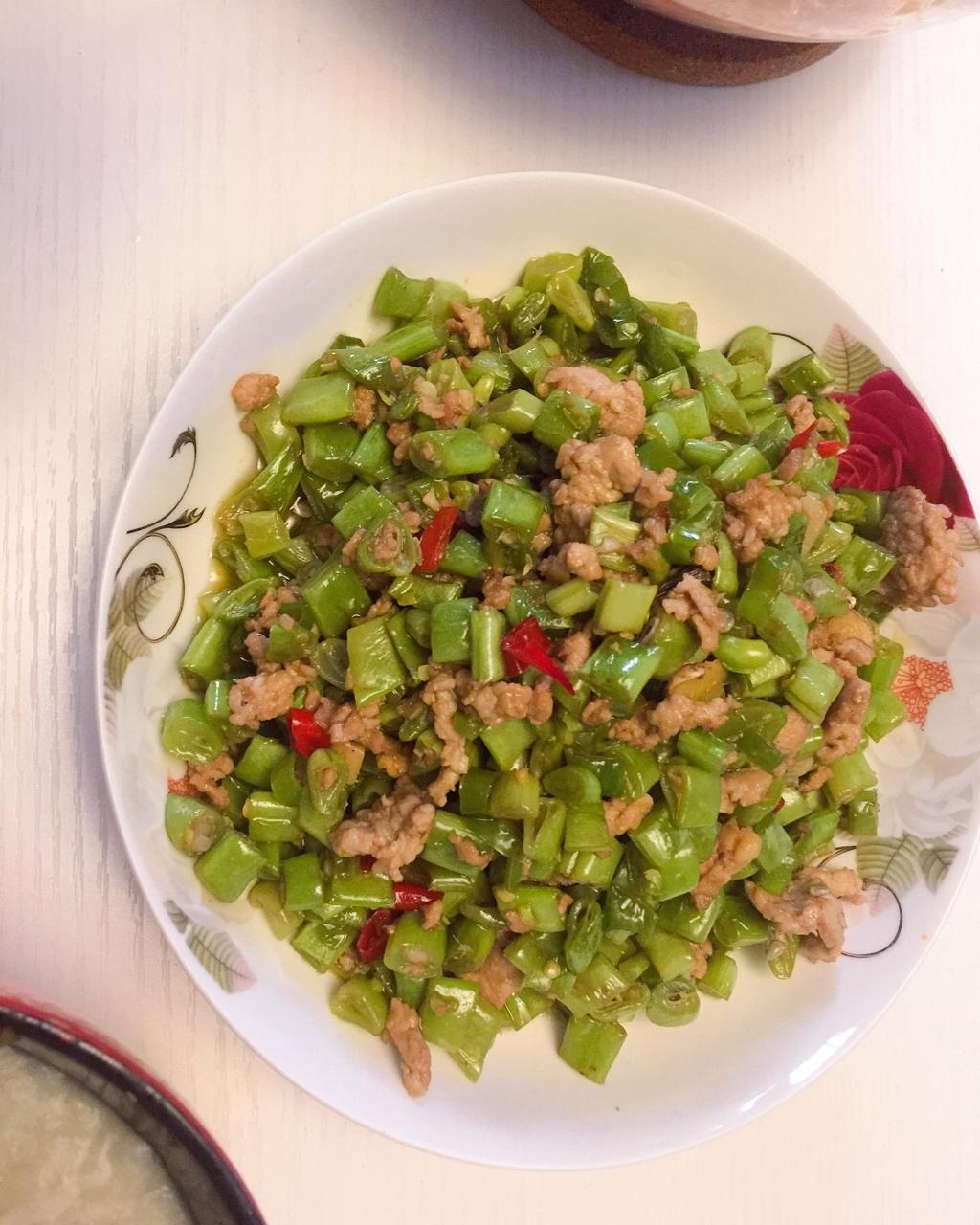 肉沫豆角下饭菜