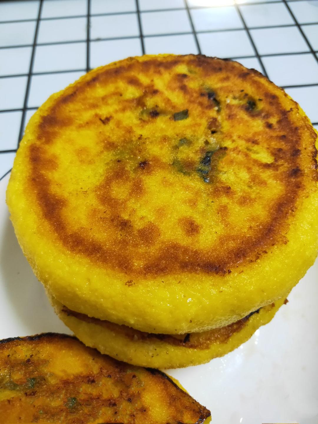 东北玉米面菜饼子