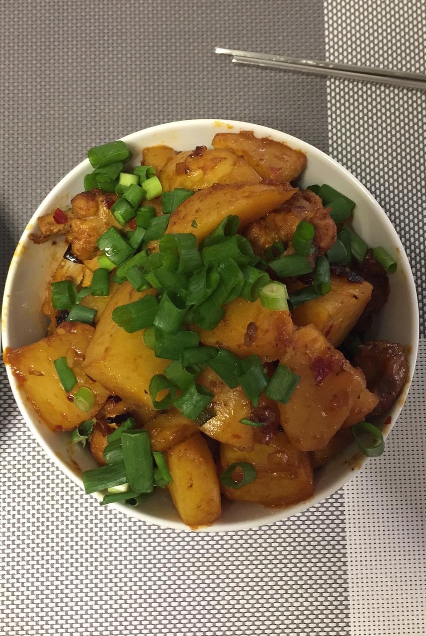 土豆烧鸡（非常下饭哦~）