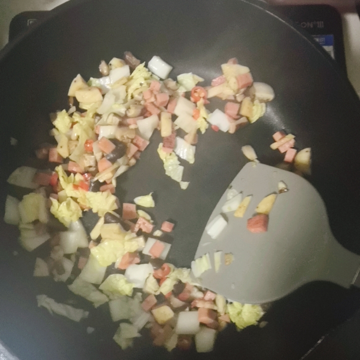 香菇瘦肉蒸米粉，上桌扫光光的做法 步骤5