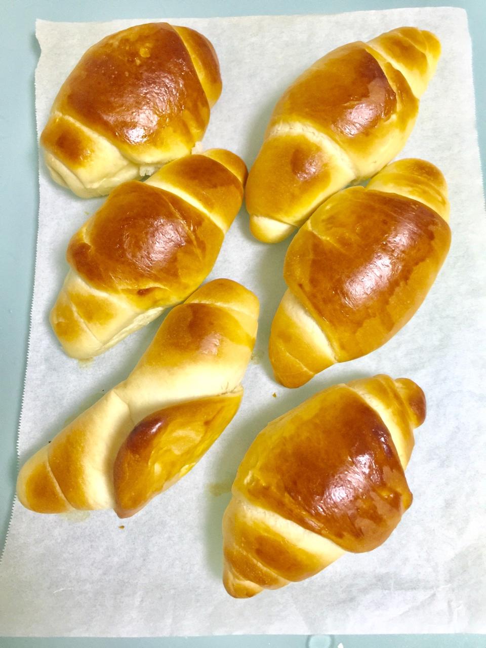 黄油面包卷